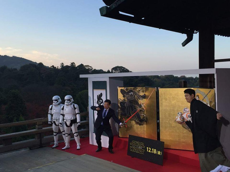 Illustration for article titled Japanese-Style Star Wars Art Shown at Buddhist Temple
